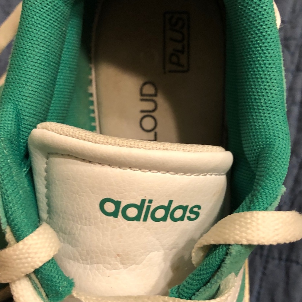 Womens Adidas Green Suede Sneakers with White Stripes and white & green laces. - Picture 3 of 8